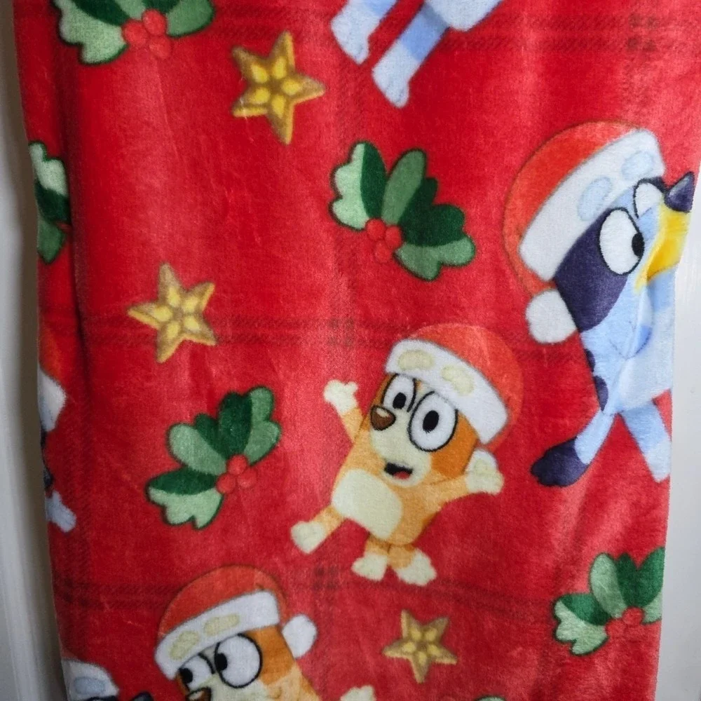 Bluey & Bingo 50 x 70 Red Holiday/ Christmas Kids‎ Soft Throw Blanket